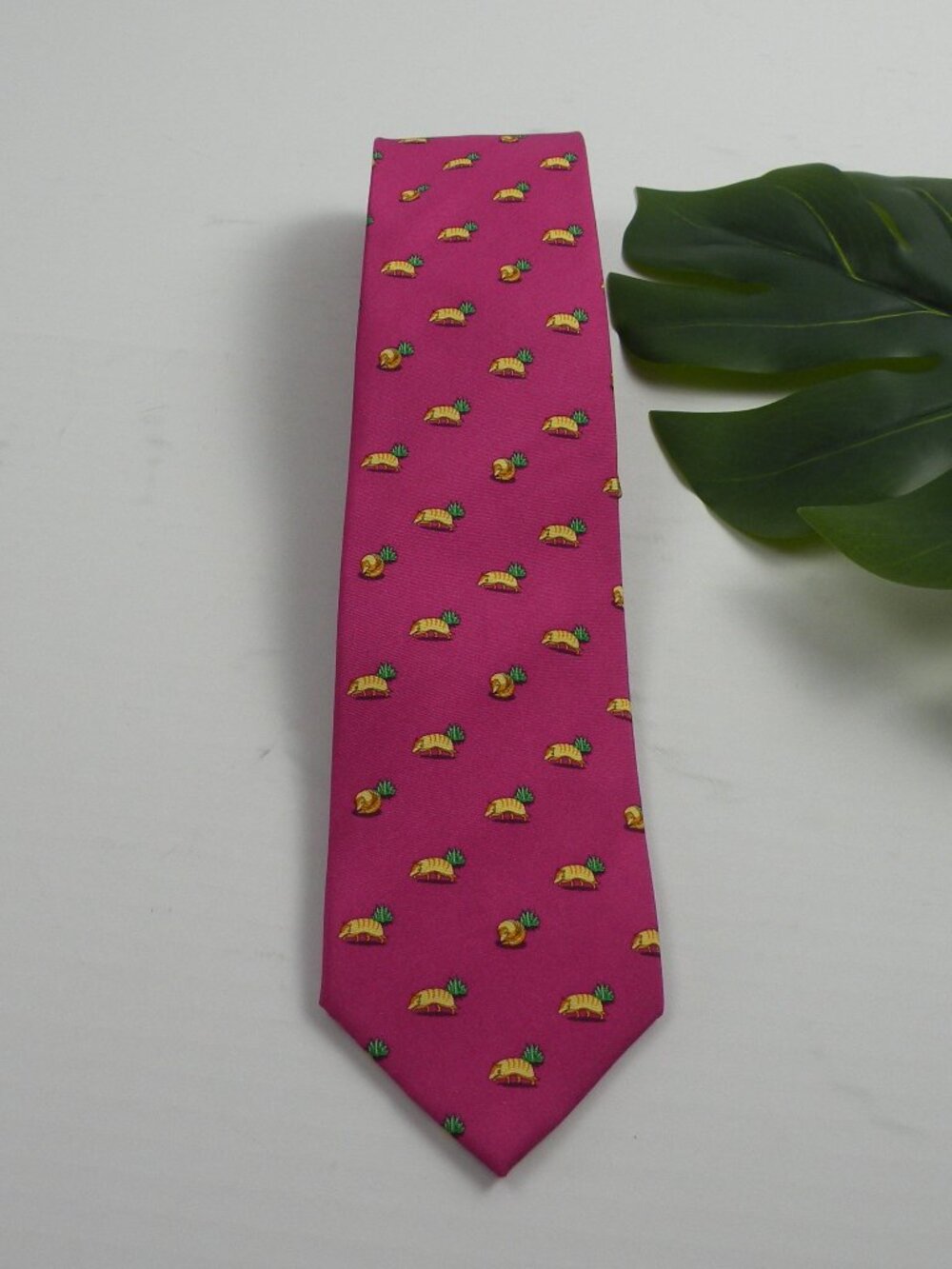 Bird Dog Bay Pink Armadillo Silk Tie, basically new